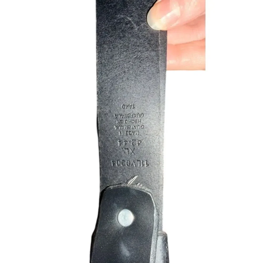 Levi’s Men’s Black Leather Belt XL 42-44 Logo Buckle Made in Guatemala
